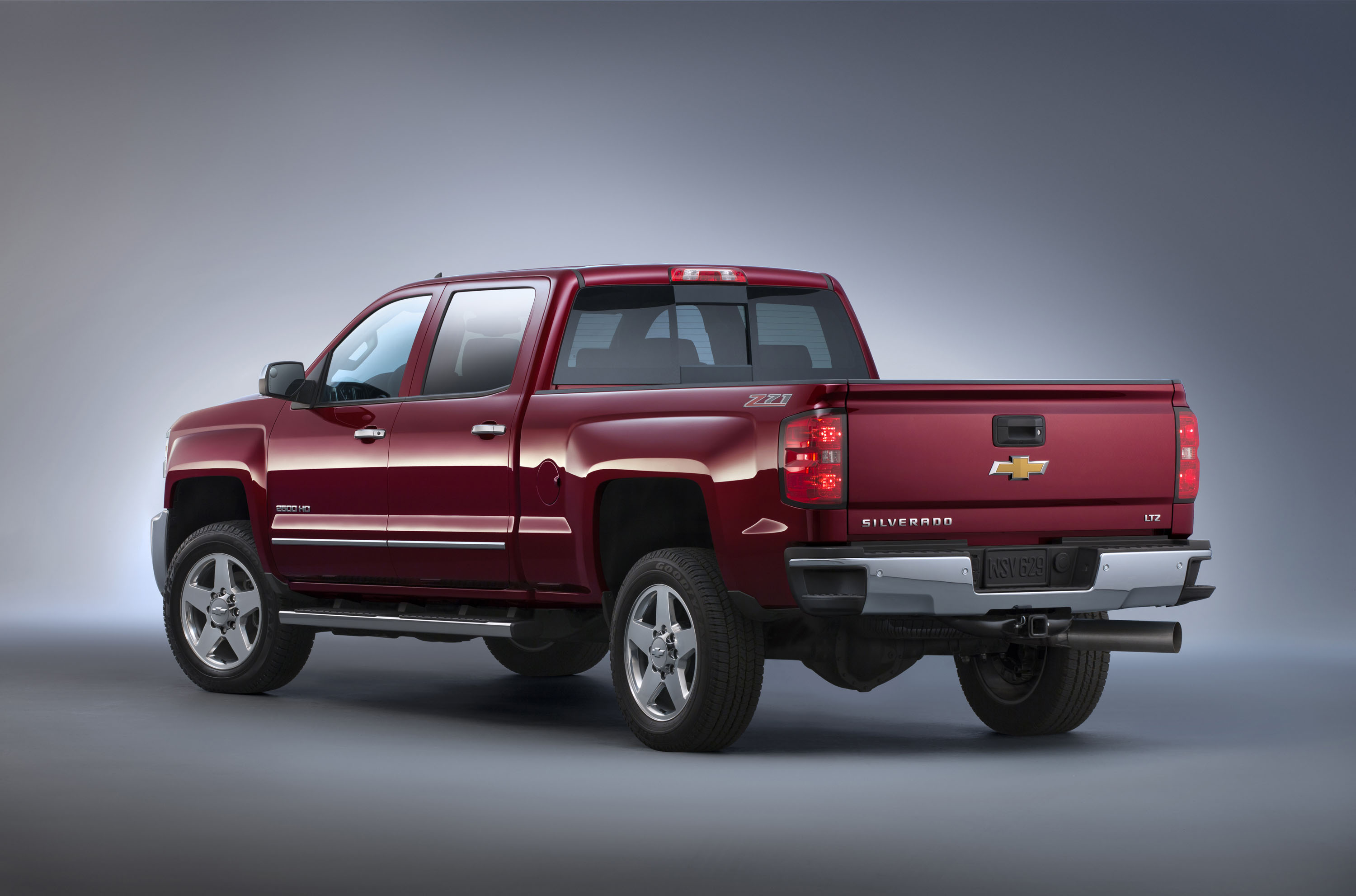 GM unveils heavy duty Chevrolet, GMC pickups
