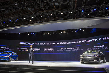 2015 Chrysler 200: Automaker betting on new midsize sedan to lead brand