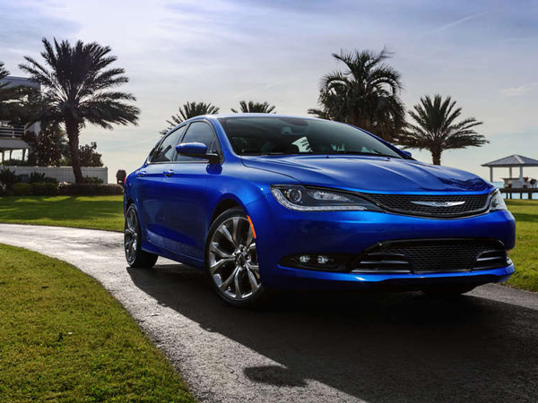 New Chrysler 200 hails icons of American design