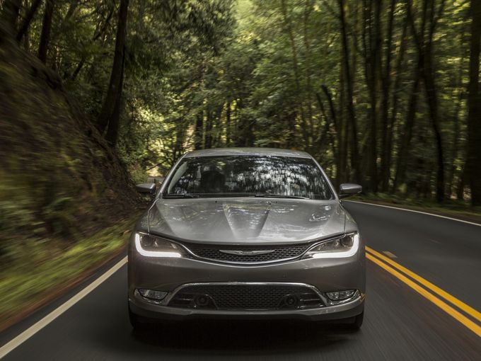 2015 Chrysler 200 remake sweetly disappointing