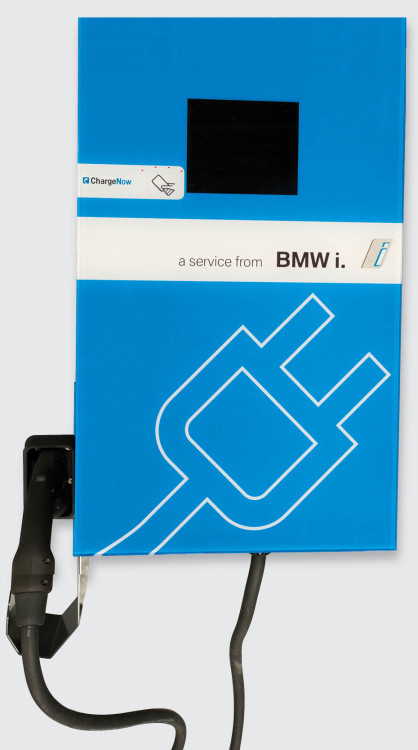 BMW to Expand Electric-Car Fast Charging