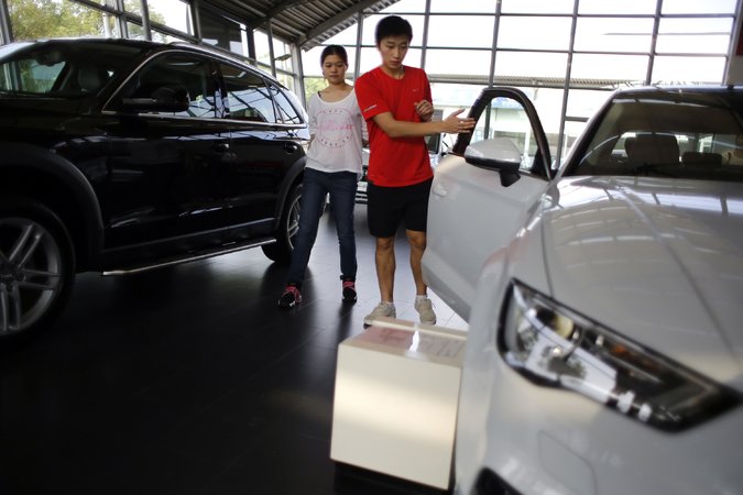 Chinese Regulators Fine Volkswagen and Chrysler on Antitrust Charges