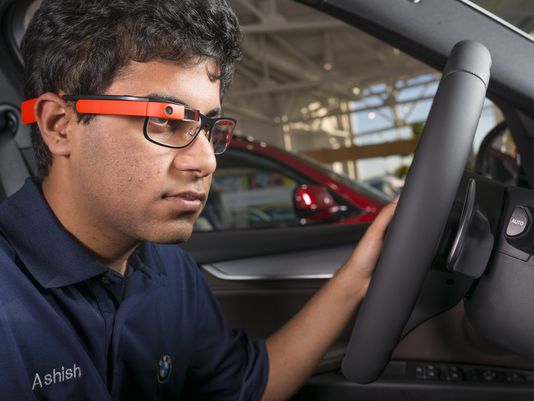 BMW plant using Google Glass to help evaluate vehicle quality