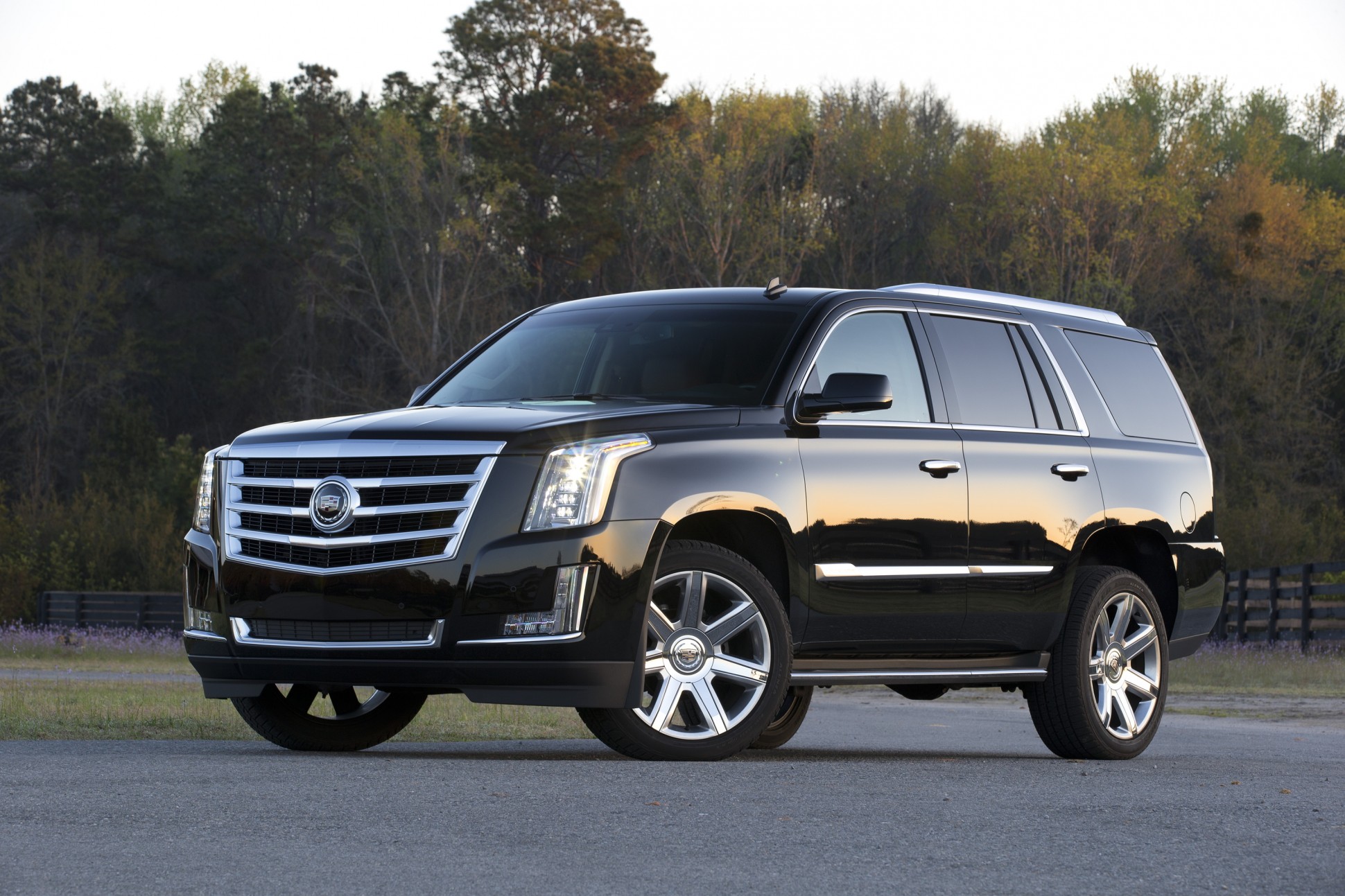 With Hot Escalade, Cadillac Loves To Leave Well Enough Alone