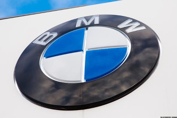 BMW 7 Series Aims to Out-Tech Mercedes, Audi Luxury Sedans