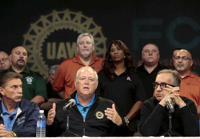 UAW Warns Fiat Chrysler to Make Deal or Face Strike
