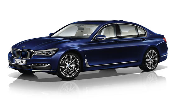 BMW unveils a super-fancy 7 Series with the worst name ever