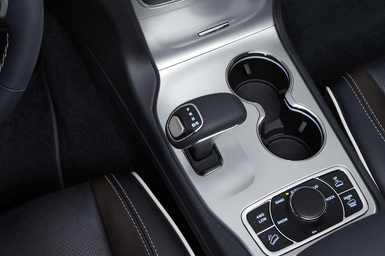 Fiat Chrysler is recalling 1.1 million cars because of weird electronic shift …